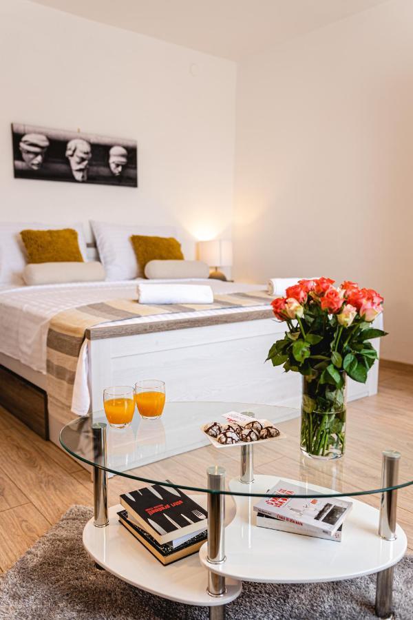 Korallion Apartment 시베니크 외부 사진
