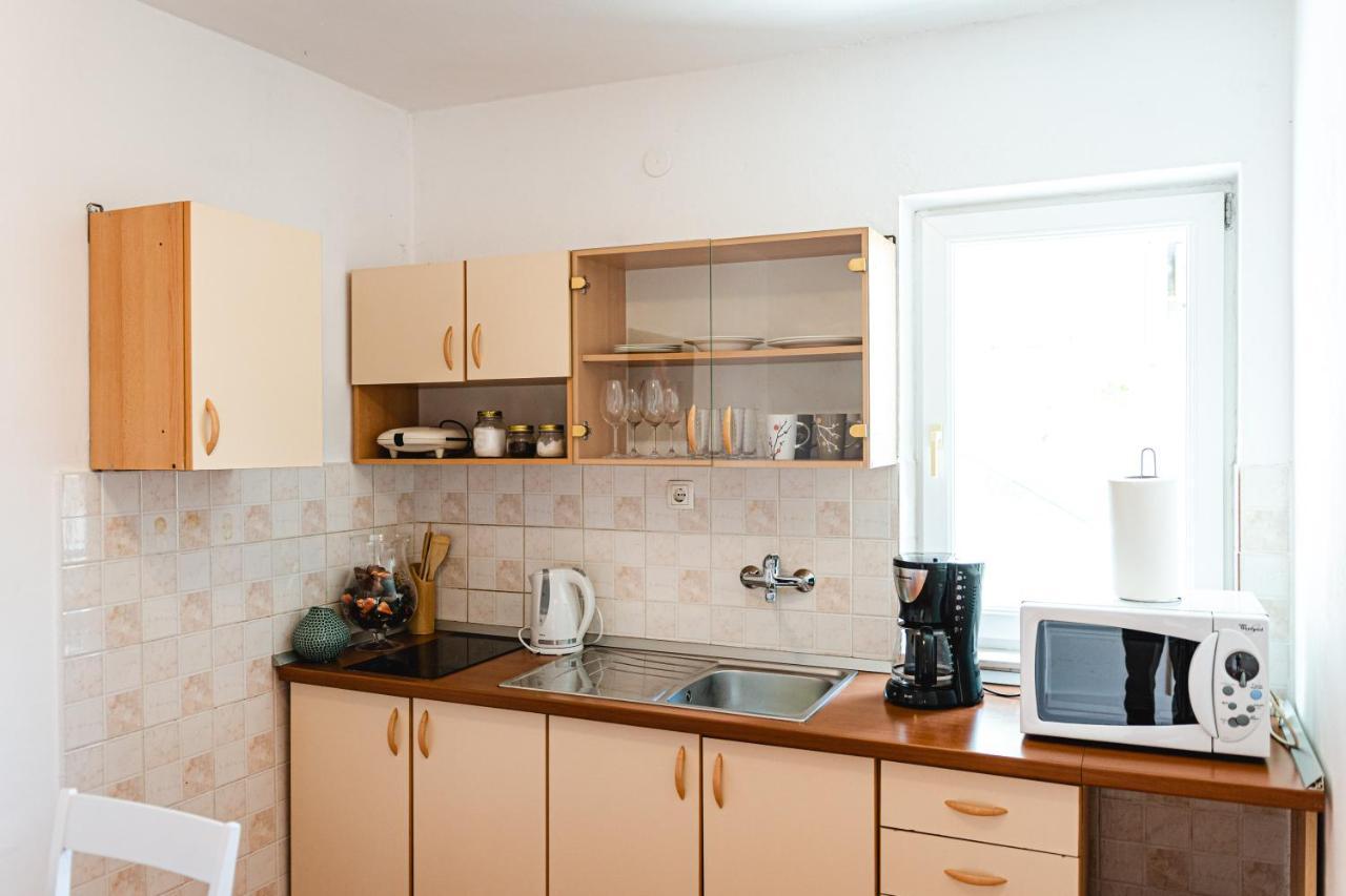 Korallion Apartment 시베니크 외부 사진